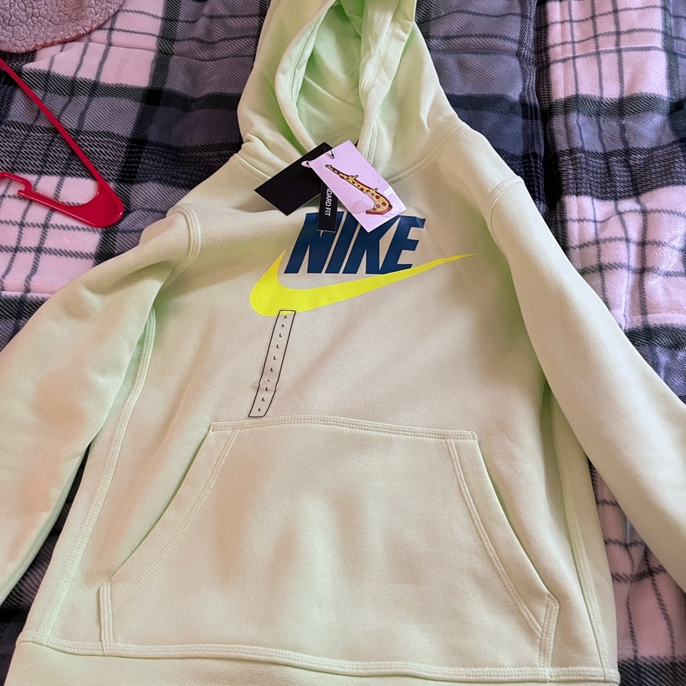 nike hoodie